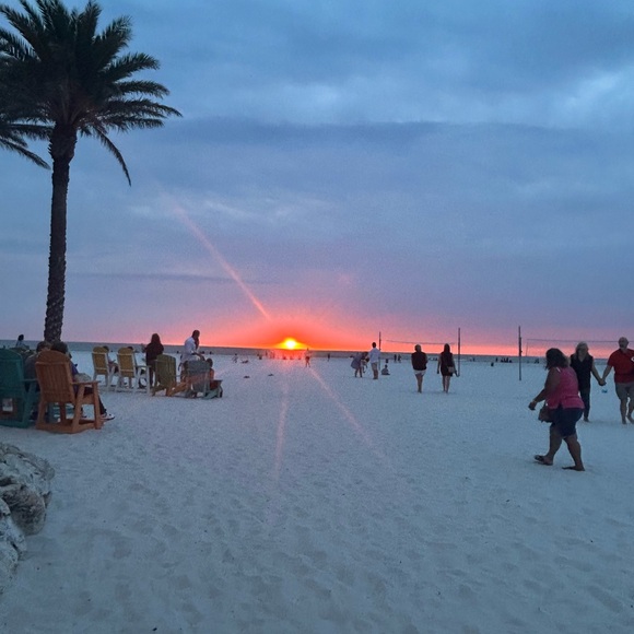 Meet your Posher, Linnea - Picture 1 of 2